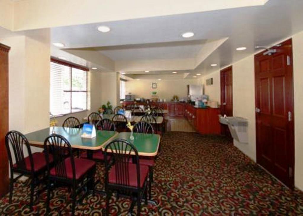 Quality Inn Takoma Park Restoran gambar